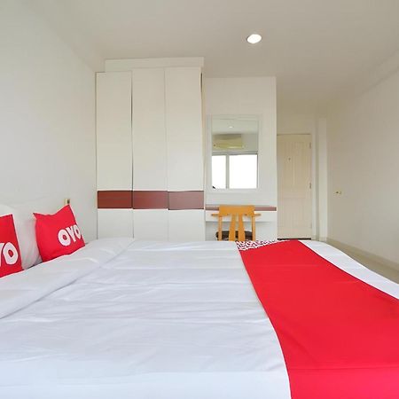 Super Oyo 498 Ladawan Villa Bangkok Exterior foto