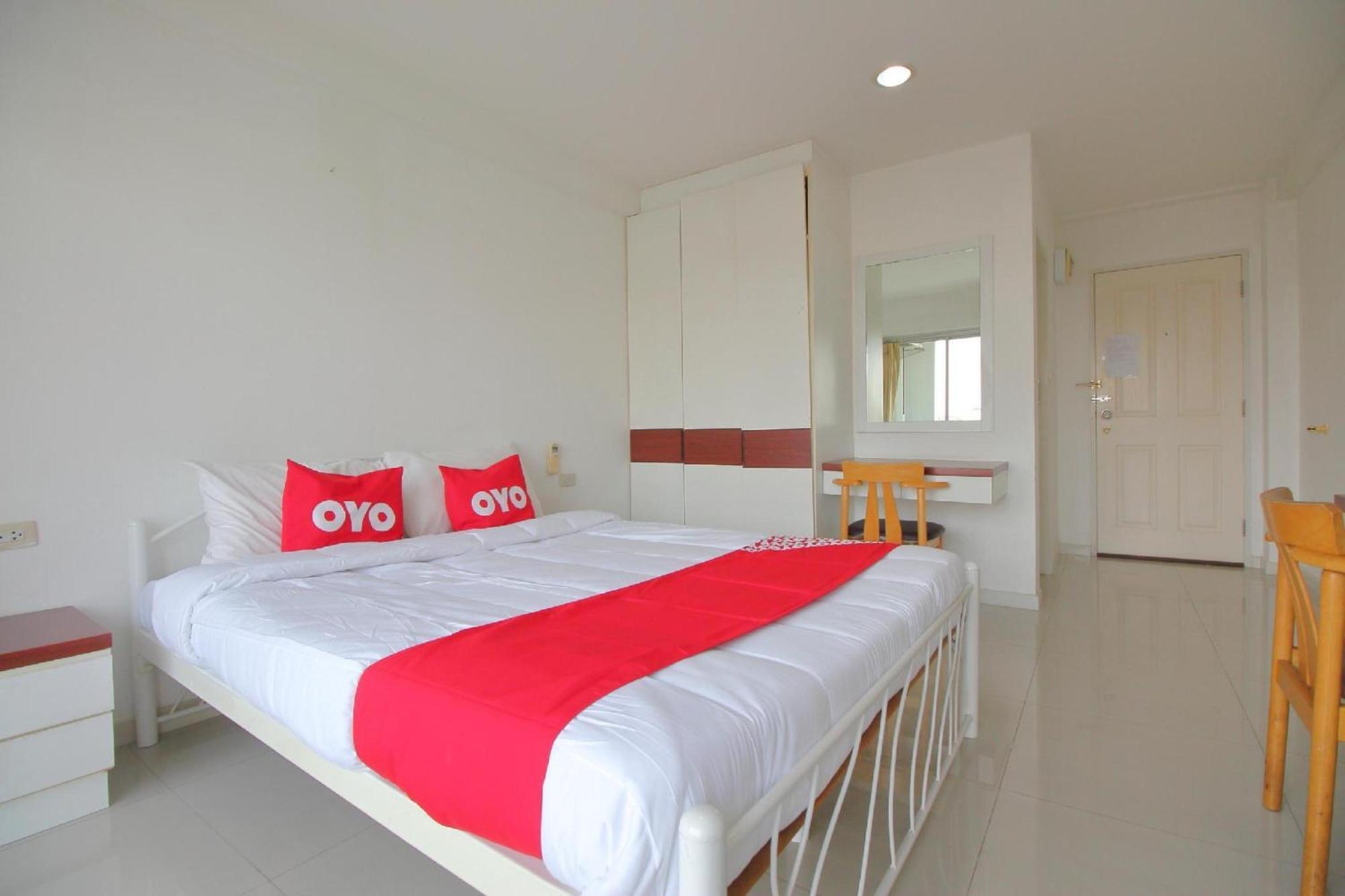 Super Oyo 498 Ladawan Villa Bangkok Exterior foto