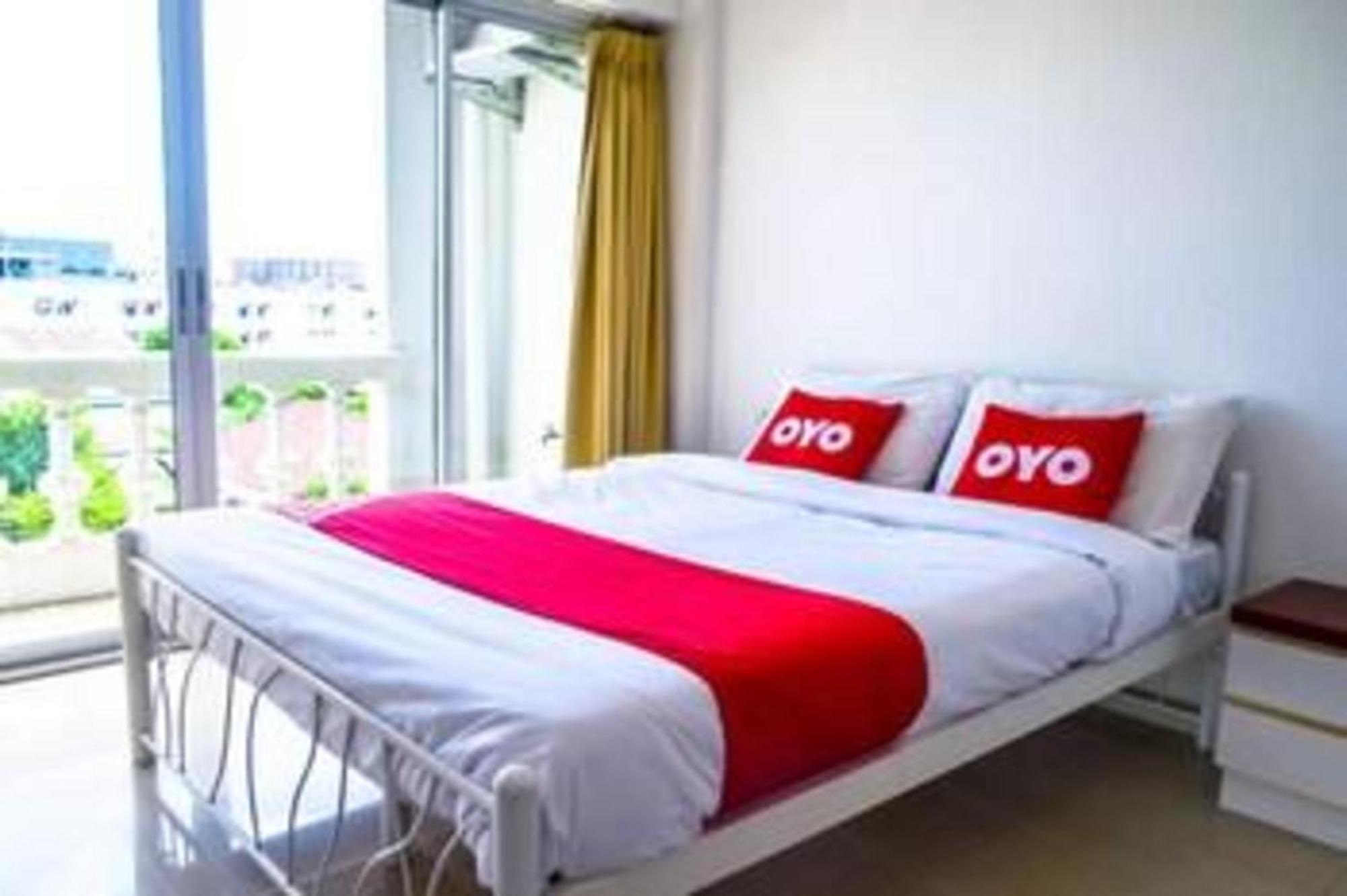Super Oyo 498 Ladawan Villa Bangkok Exterior foto
