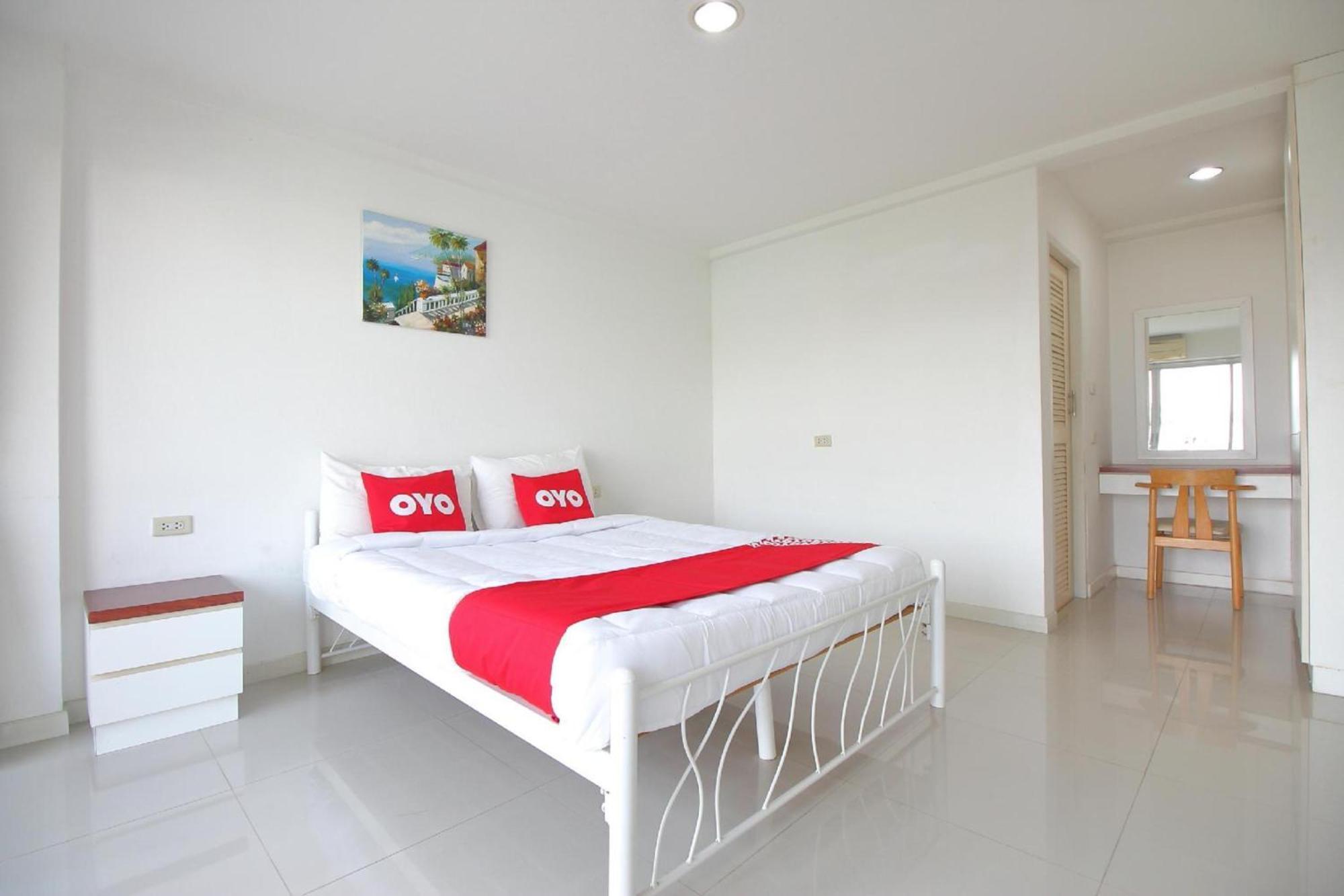 Super Oyo 498 Ladawan Villa Bangkok Exterior foto