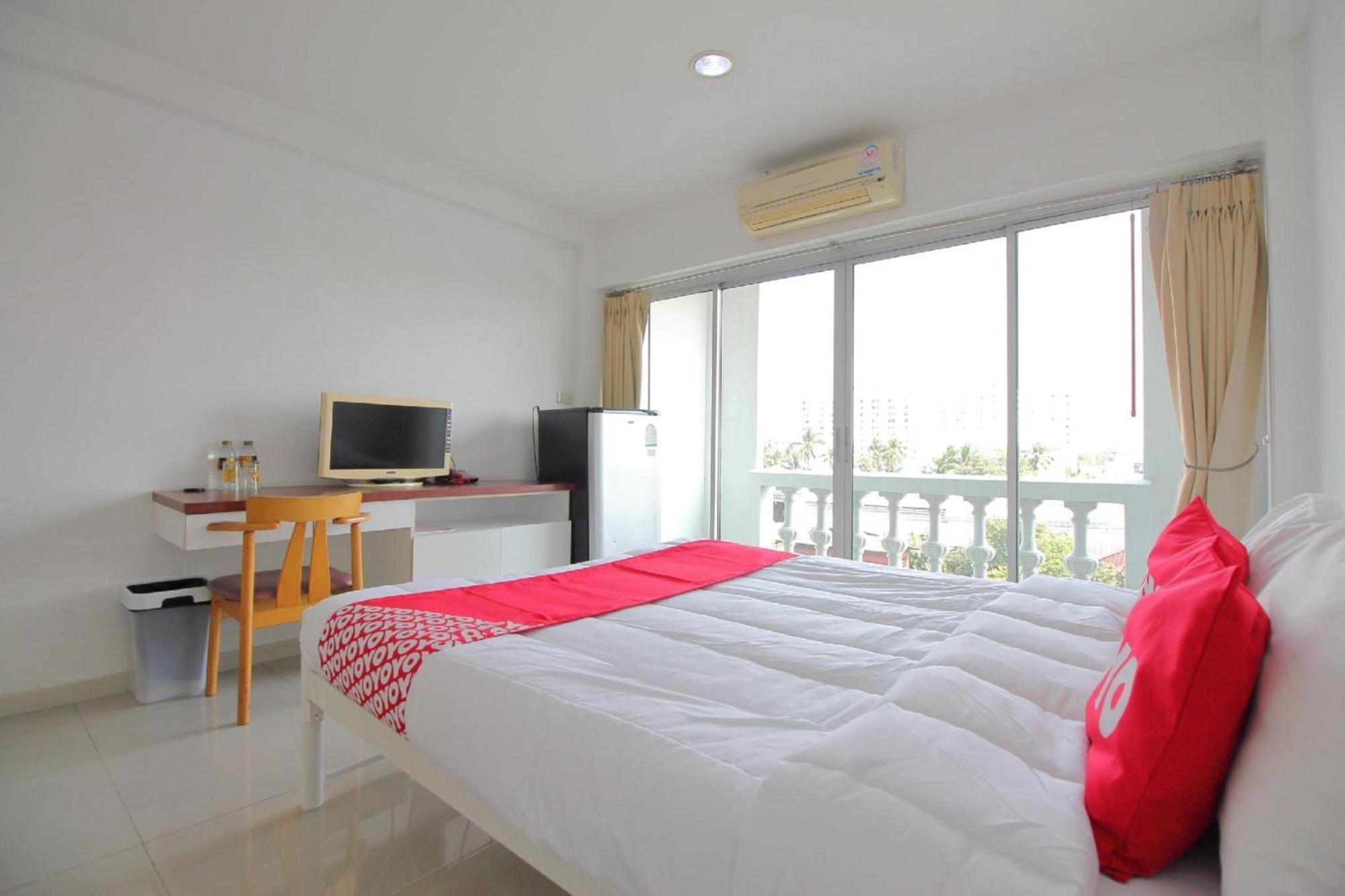 Super Oyo 498 Ladawan Villa Bangkok Exterior foto
