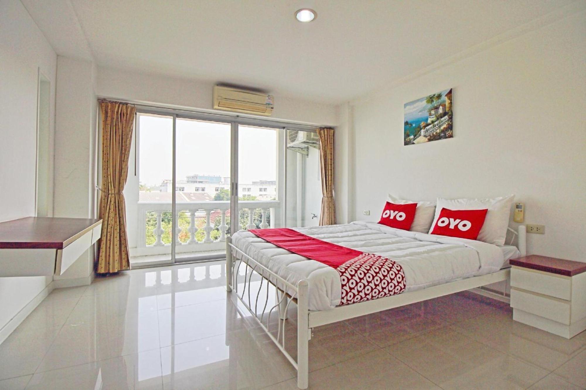 Super Oyo 498 Ladawan Villa Bangkok Exterior foto